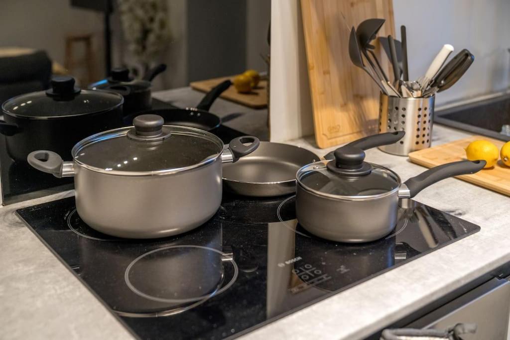 New 3Bed Stylish Apartment With Amazing Transport ロンドン エクステリア 写真